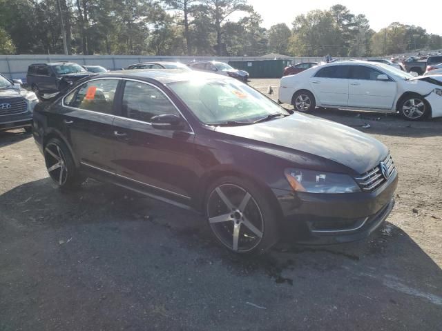 2013 Volkswagen Passat SEL