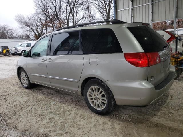 2007 Toyota Sienna XLE