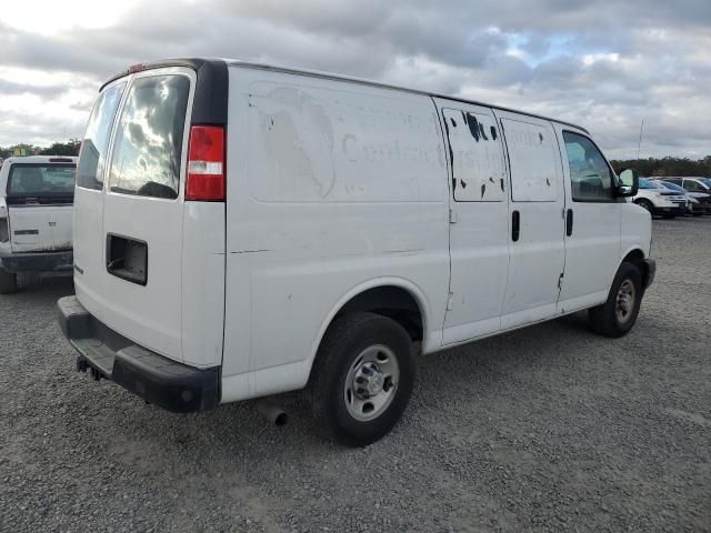 2022 Chevrolet Express G2500