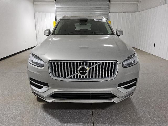 2025 Volvo XC90 Core