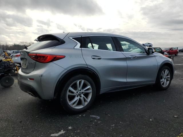 2017 Infiniti QX30 Base