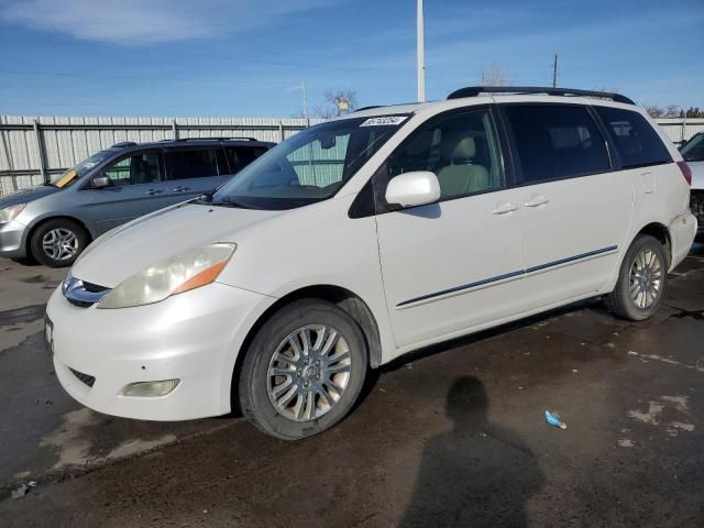 2008 Toyota Sienna XLE