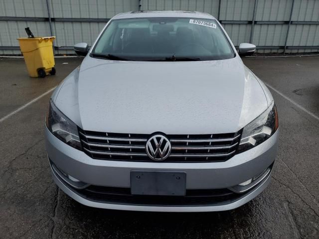 2014 Volkswagen Passat SEL