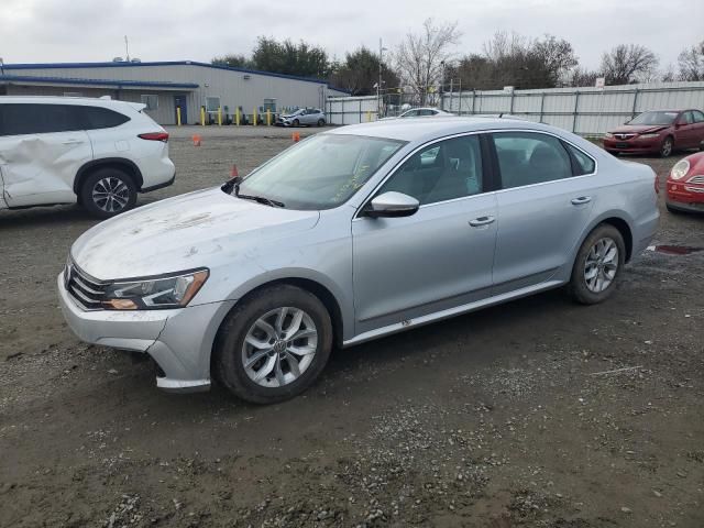 2017 Volkswagen Passat S