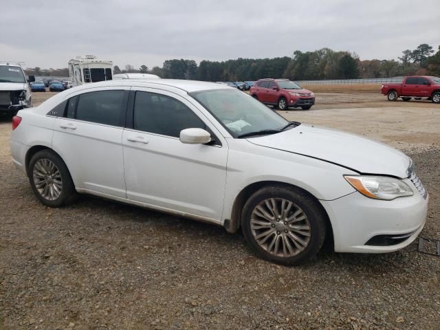 2013 Chrysler 200 LX