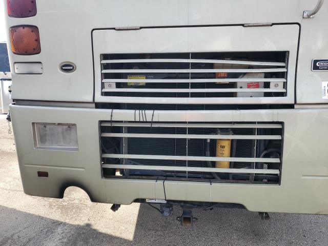 2002 Winnebago 2002 Freightliner Chassis X Line Motor Home