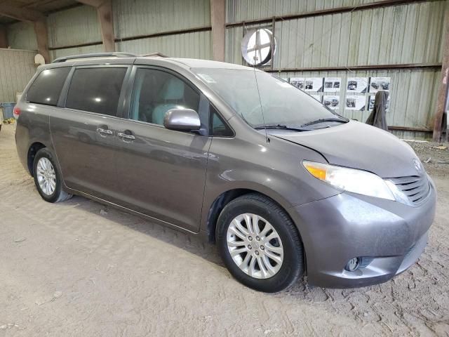 2014 Toyota Sienna XLE