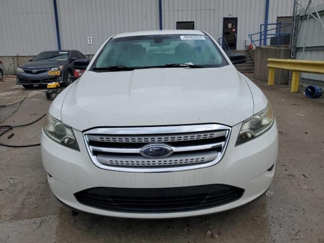 2010 Ford Taurus SE