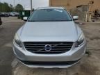 2015 Volvo XC60 T6 Platinum