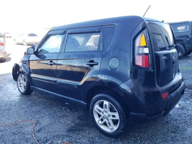 2011 KIA Soul +