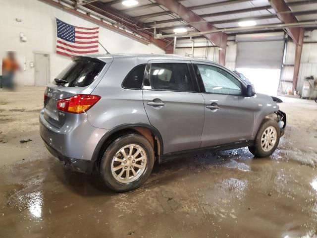 2016 Mitsubishi RVR SE