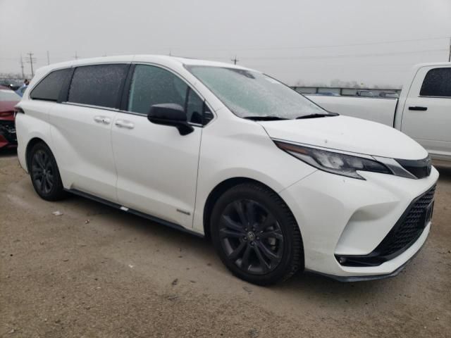 2021 Toyota Sienna XSE