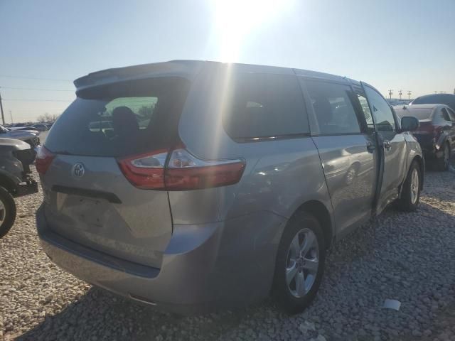 2018 Toyota Sienna L