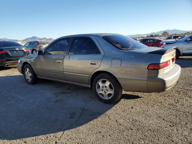 1999 Toyota Camry LE