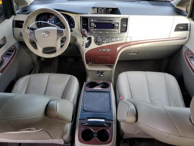 2012 Toyota Sienna XLE