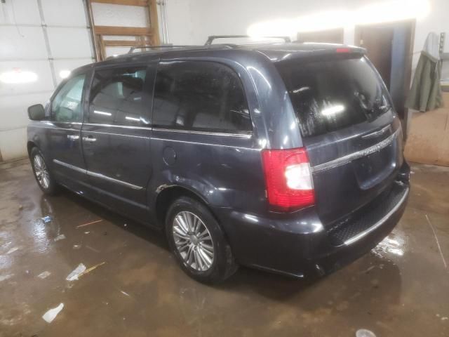 2014 Chrysler Town & Country Touring L