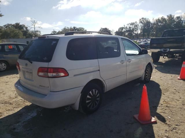 2001 Toyota Sienna LE