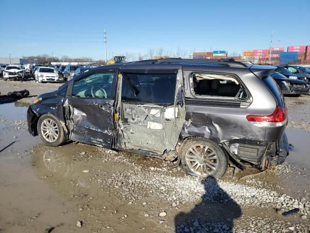 2011 Toyota Sienna XLE