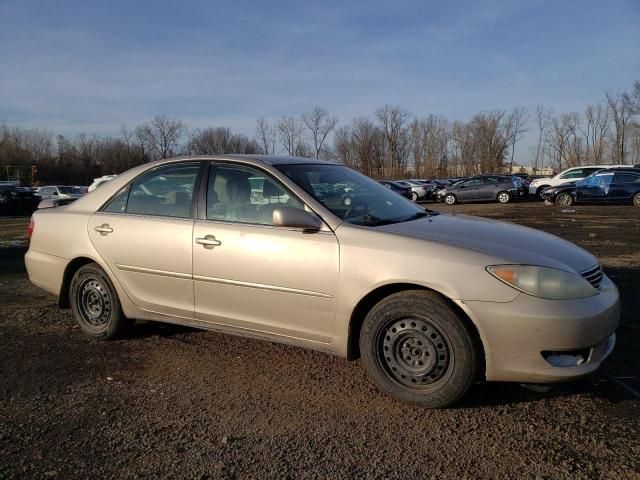 2005 Toyota Camry LE