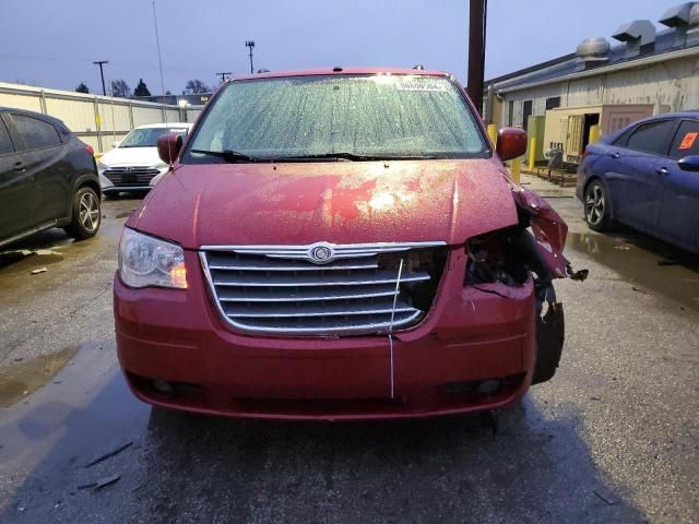 2010 Chrysler Town & Country Touring