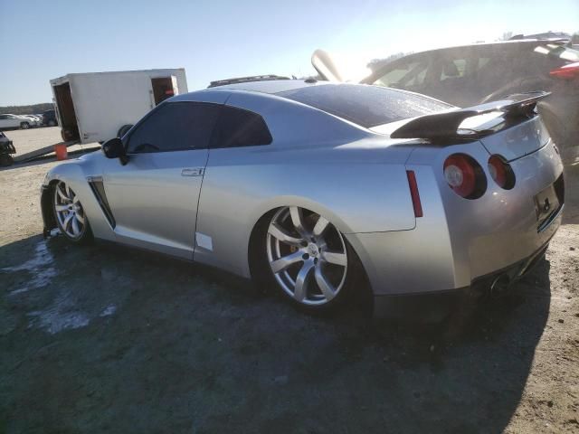 2009 Nissan GT-R Base