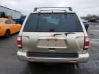 2002 Nissan Pathfinder LE