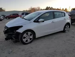 KIA Vehiculos salvage en venta: 2016 KIA Forte LX