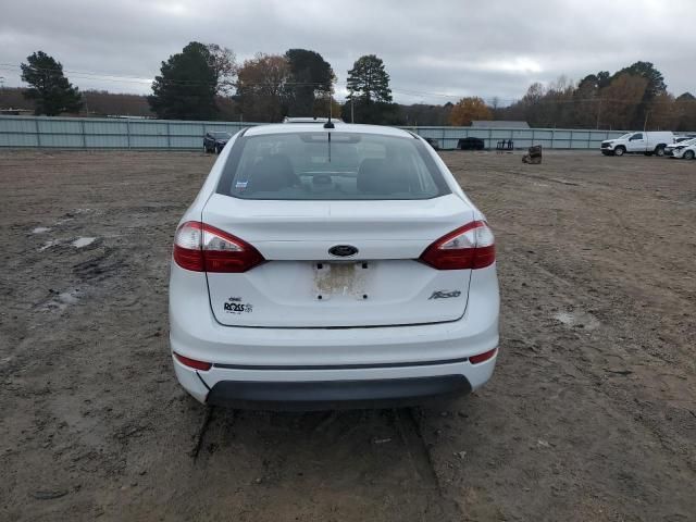 2015 Ford Fiesta SE