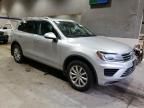 2016 Volkswagen Touareg Sport