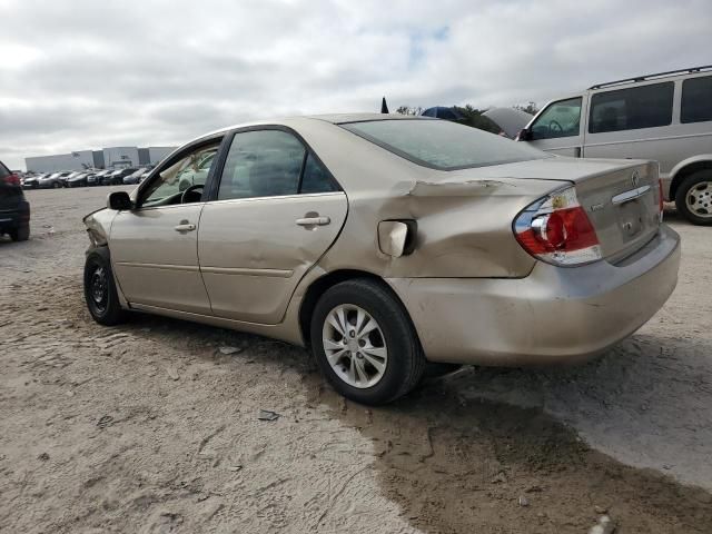 2005 Toyota Camry LE