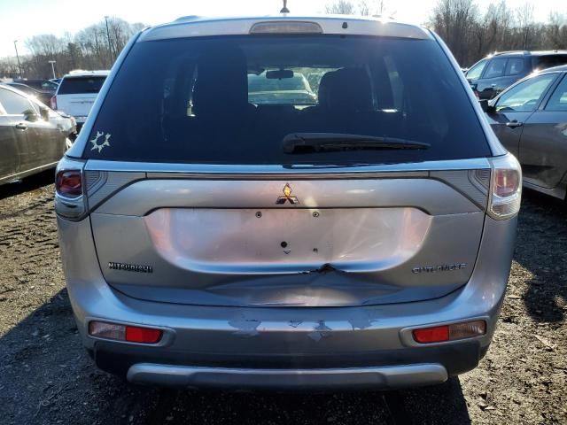 2015 Mitsubishi Outlander ES