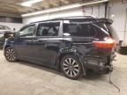 2018 Toyota Sienna XLE