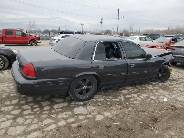 2004 Ford Crown Victoria LX