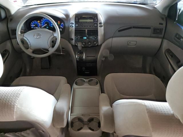 2006 Toyota Sienna CE