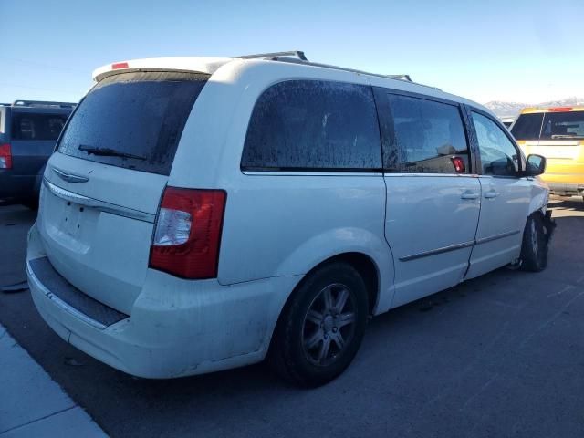 2013 Chrysler Town & Country Touring