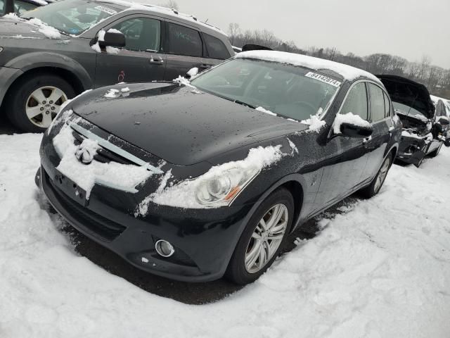 2015 Infiniti Q40