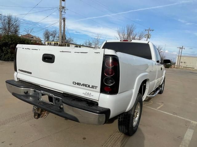 2004 Chevrolet Silverado C2500 Heavy Duty