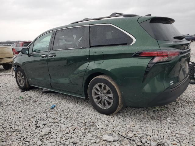 2021 Toyota Sienna XLE