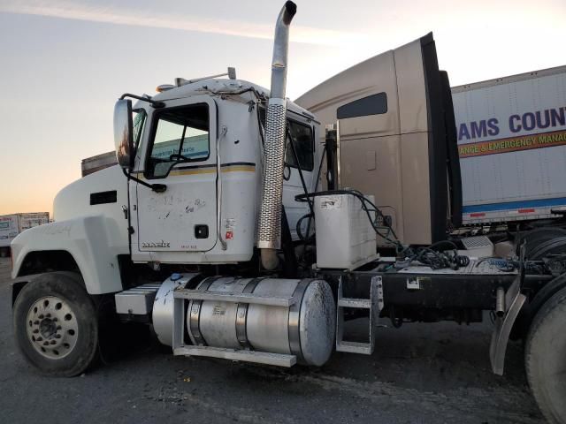 2016 Mack 600 CHU600