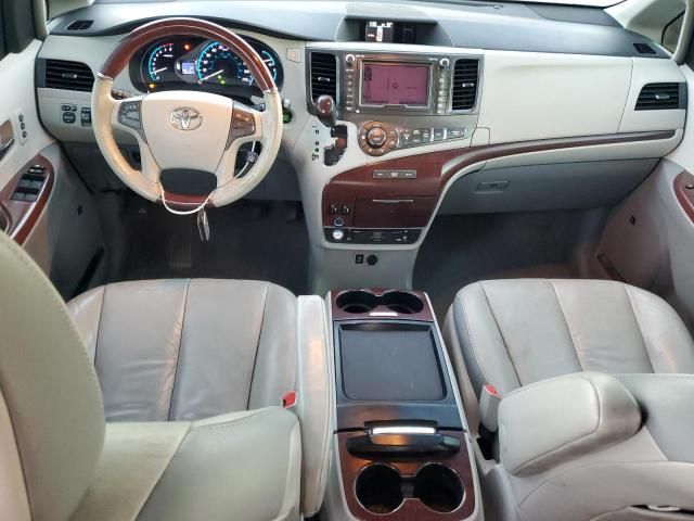 2011 Toyota Sienna XLE