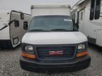 2010 GMC Savana Cutaway G3500