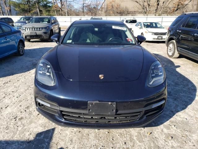 2018 Porsche Panamera 4