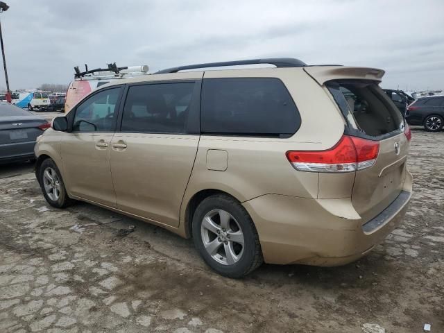 2011 Toyota Sienna LE