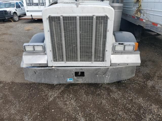 2003 Peterbilt 379