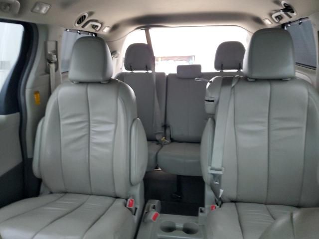 2014 Toyota Sienna XLE