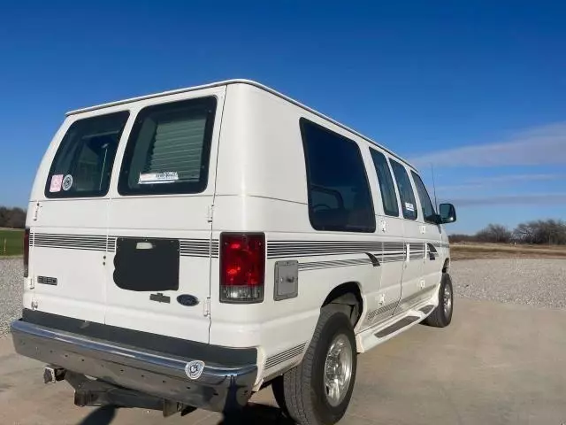 2003 Ford Econoline E250 Van