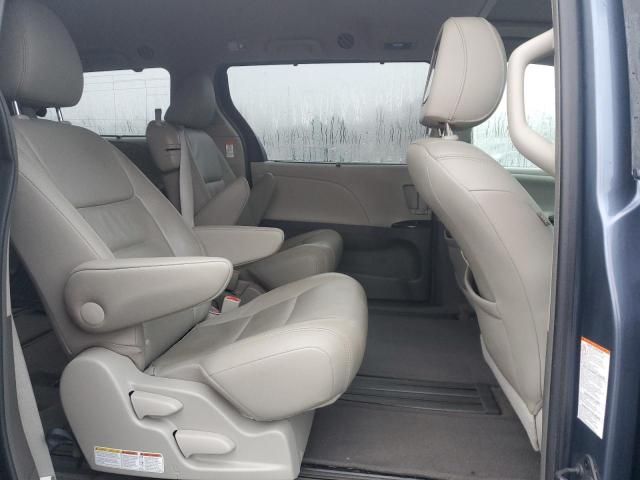 2015 Toyota Sienna XLE