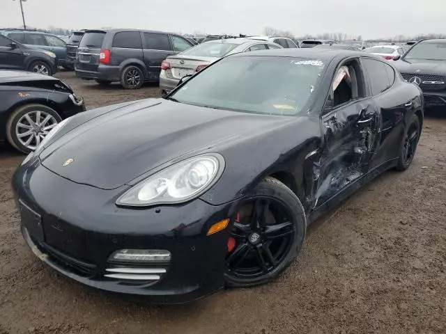 2012 Porsche Panamera 2