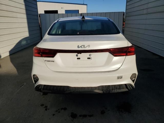 2023 KIA Forte LX