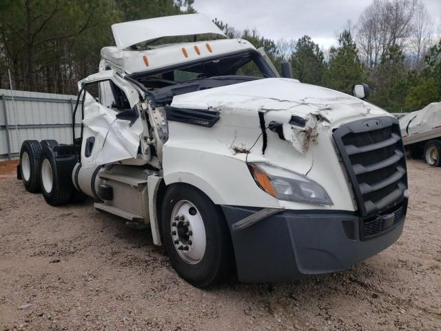 2022 Freightliner Cascadia 126